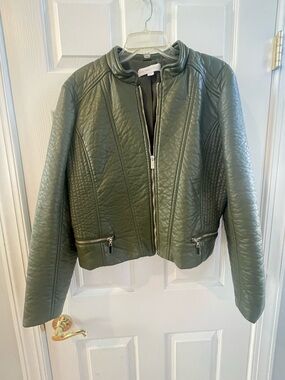 New York & Co. Quilted Olive Green Women's Zip-Front Jacket